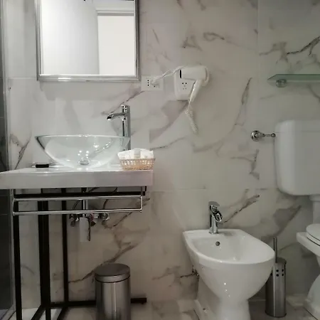 Cathedral Nocleg ze śniadaniem 4*