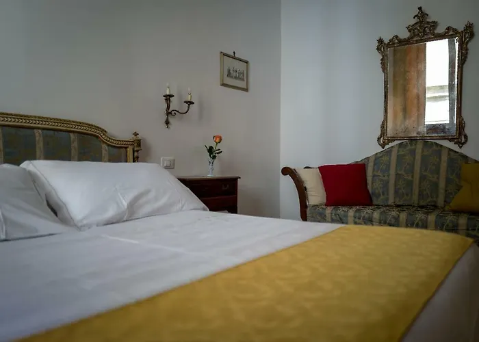 Cathedral Bed & Breakfast 4*