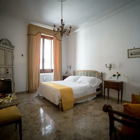 Cathedral Bed & Breakfast 4*